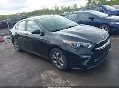 3KPF24AD5KE137457 2019 KIA FORTE