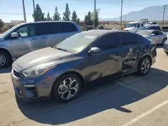 3KPF24AD5KE138494 2019 KIA FORTE