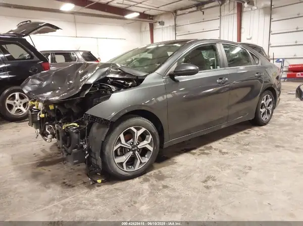 3KPF24AD5LE140926 2020 KIA FORTE - Image 2