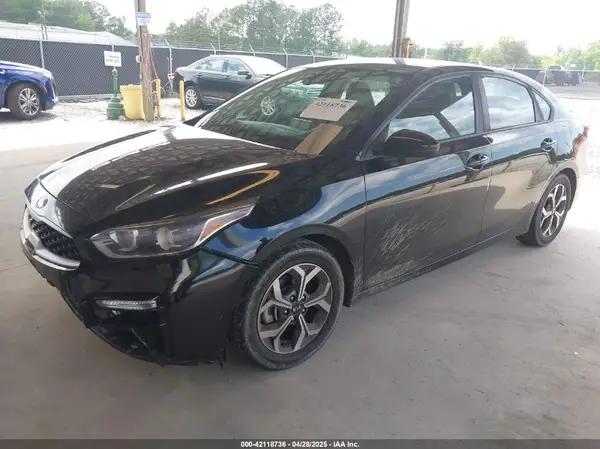 3KPF24AD5LE141476 2020 KIA FORTE - Image 2