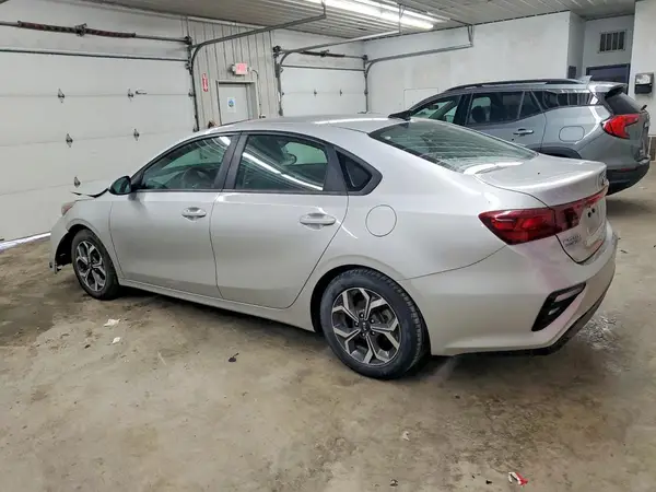 3KPF24AD5LE141557 2020 KIA FORTE - Image 2