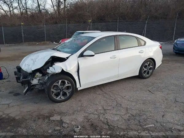 3KPF24AD5LE145060 2020 KIA FORTE - Image 2