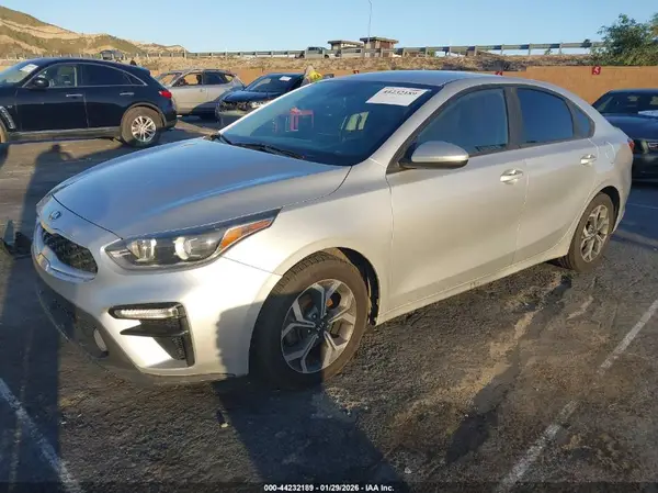 3KPF24AD5LE154731 2020 KIA FORTE - Image 2