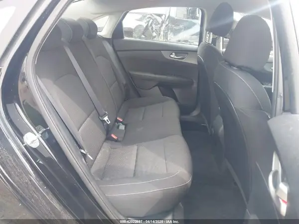3KPF24AD5LE157001 2020 KIA FORTE - Image 8