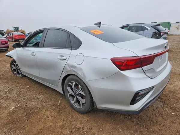 3KPF24AD5LE165289 2020 KIA FORTE - Image 2