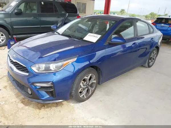 3KPF24AD5LE170427 2020 KIA FORTE - Image 2