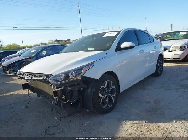 3KPF24AD5LE175529 2020 KIA FORTE - Image 2