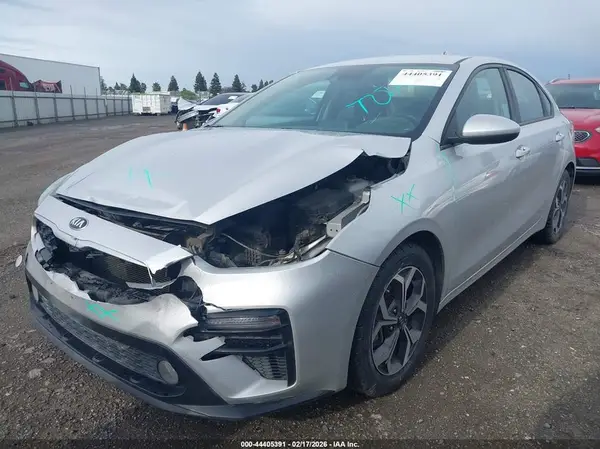 3KPF24AD5LE185073 2020 KIA FORTE - Image 2