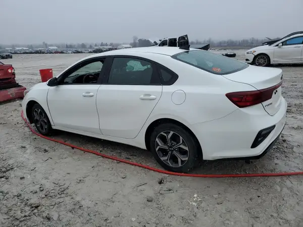 3KPF24AD5LE196915 2020 KIA FORTE - Image 2