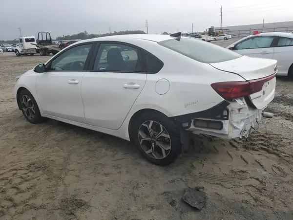 3KPF24AD5LE207556 2020 KIA FORTE - Image 2