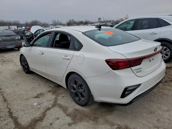 3KPF24AD5LE210246 2020 KIA FORTE - Image 2