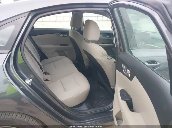 3KPF24AD5LE217827 2020 KIA FORTE - Image 8