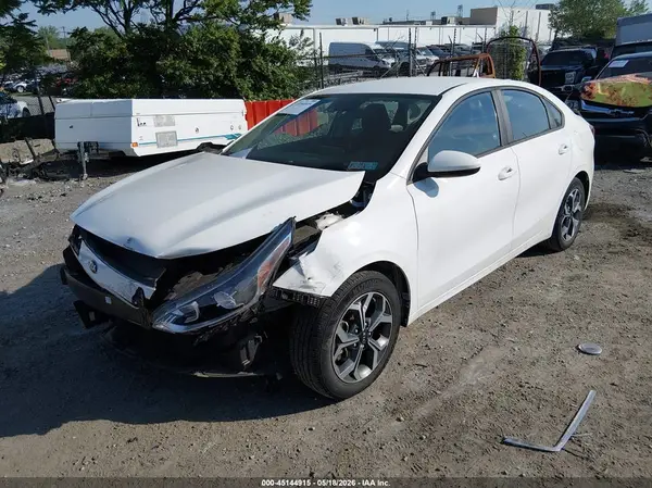 3KPF24AD5LE230318 2020 KIA FORTE - Image 2