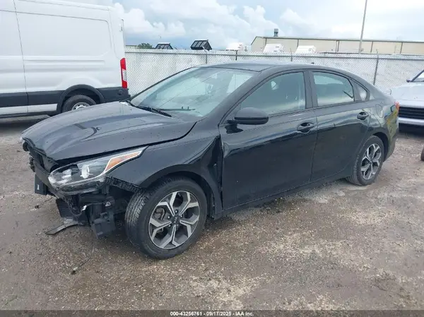 3KPF24AD5LE240539 2020 KIA FORTE - Image 2