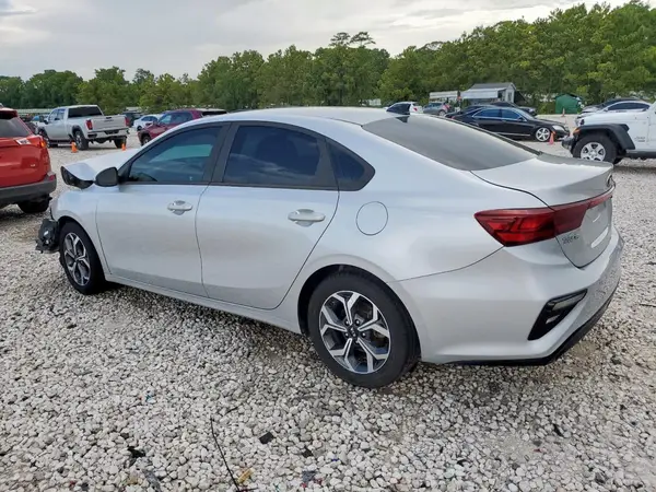 3KPF24AD5LE241819 2020 KIA FORTE - Image 2