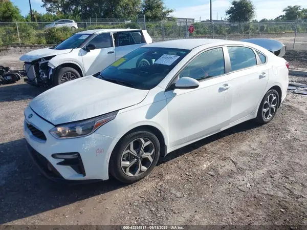 3KPF24AD5LE243344 2020 KIA FORTE - Image 2