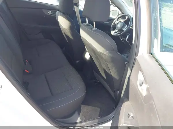 3KPF24AD5LE243344 2020 KIA FORTE - Image 8