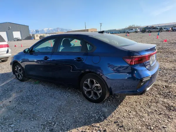 3KPF24AD5LE243702 2020 KIA FORTE - Image 2