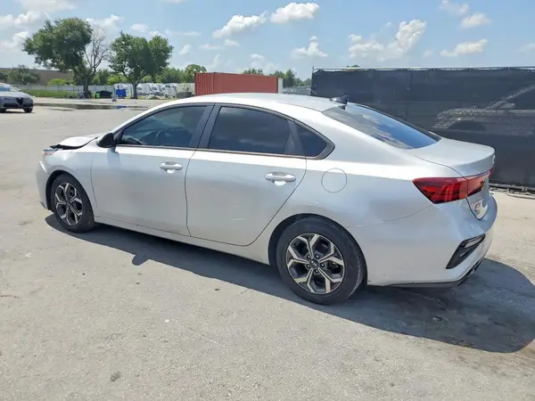3KPF24AD5LE246471 2020 KIA FORTE - Image 2