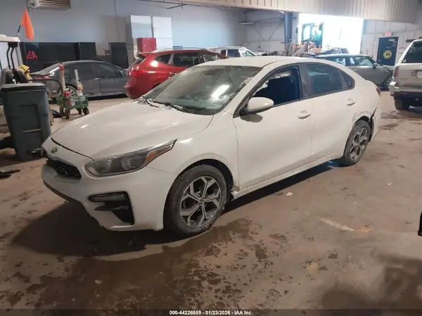 3KPF24AD5LE248205 2020 KIA FORTE - Image 2
