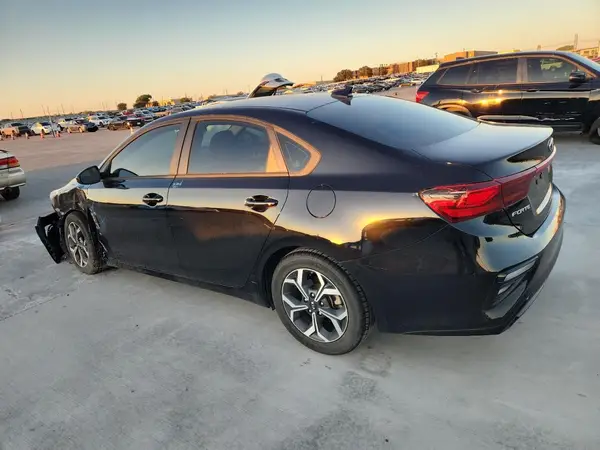 3KPF24AD5LE248429 2020 KIA FORTE - Image 2