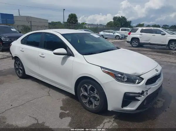 3KPF24AD5LE256529 2020 KIA FORTE - Image 1