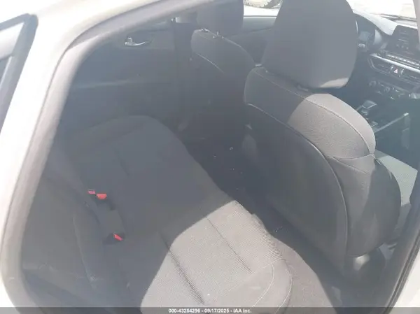 3KPF24AD5LE256529 2020 KIA FORTE - Image 8