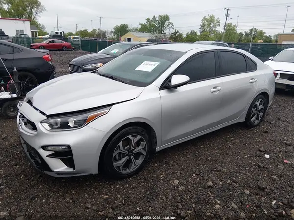 3KPF24AD5ME264115 2021 KIA FORTE - Image 2