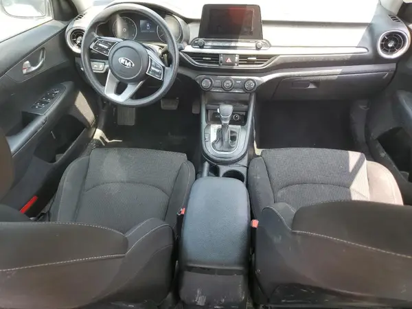 3KPF24AD5ME264597 2021 KIA FORTE - Image 8