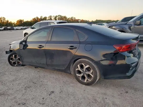 3KPF24AD5ME265684 2021 KIA FORTE - Image 2