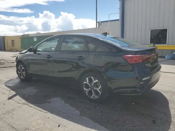 3KPF24AD5ME267600 2021 KIA FORTE - Image 2
