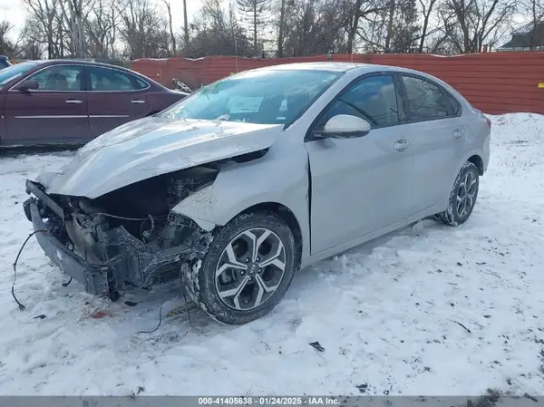 3KPF24AD5ME270044 2021 KIA FORTE - Image 2