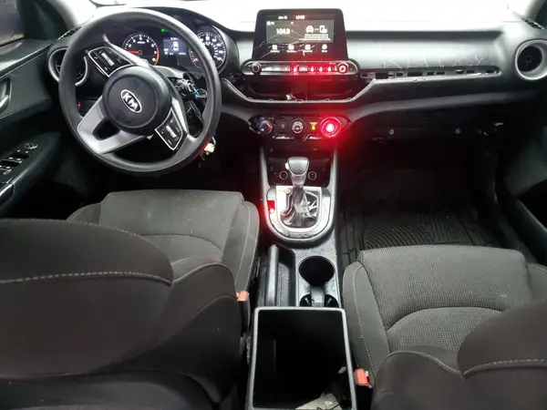 3KPF24AD5ME271212 2021 KIA FORTE - Image 8