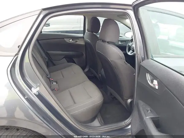 3KPF24AD5ME272036 2021 KIA FORTE - Image 8