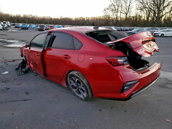 3KPF24AD5ME272165 2021 KIA FORTE - Image 2