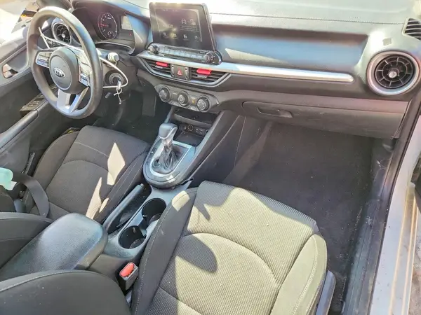 3KPF24AD5ME273316 2021 KIA FORTE - Image 8