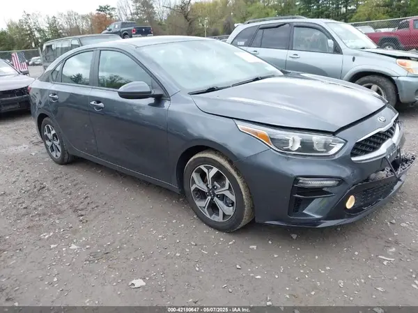 3KPF24AD5ME274305 2021 KIA FORTE - Image 1