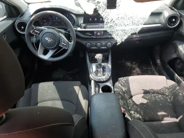 3KPF24AD5ME275101 2021 KIA FORTE - Image 8