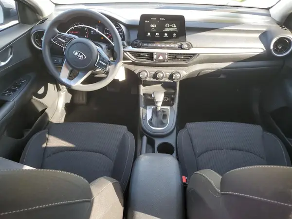 3KPF24AD5ME275941 2021 KIA FORTE - Image 8