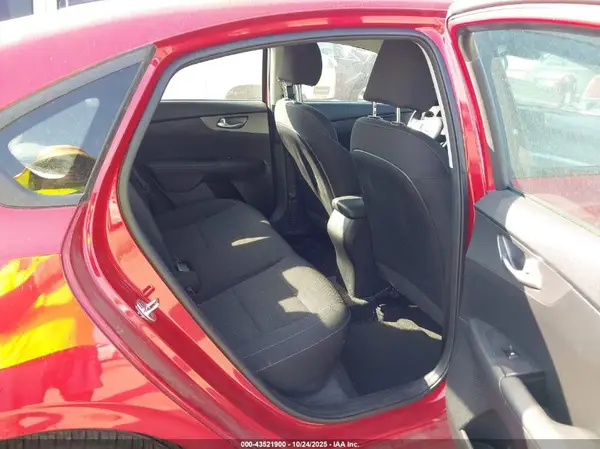 3KPF24AD5ME277091 2021 KIA FORTE - Image 8