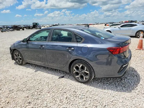 3KPF24AD5ME280332 2021 KIA FORTE - Image 2