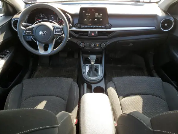 3KPF24AD5ME284042 2021 KIA FORTE - Image 8