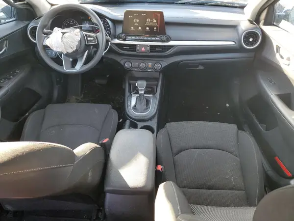3KPF24AD5ME284980 2021 KIA FORTE - Image 8