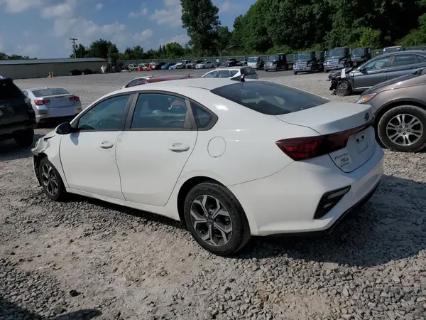 3KPF24AD5ME285109 2021 KIA FORTE - Image 2