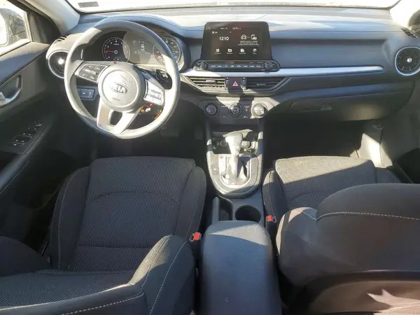 3KPF24AD5ME285224 2021 KIA FORTE - Image 8