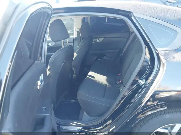 3KPF24AD5ME285692 2021 KIA FORTE - Image 8