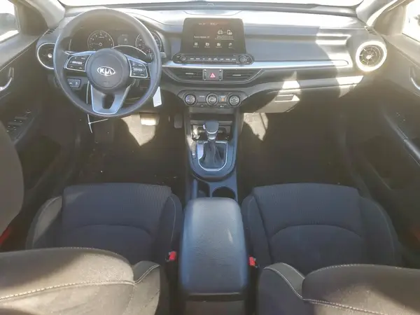 3KPF24AD5ME285756 2021 KIA FORTE - Image 8