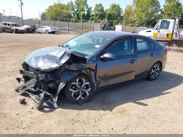 3KPF24AD5ME289208 2021 KIA FORTE - Image 2