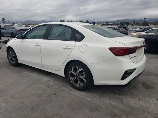 3KPF24AD5ME290262 2021 KIA FORTE - Image 2