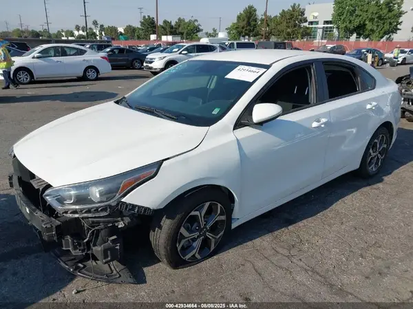 3KPF24AD5ME291251 2021 KIA FORTE - Image 2